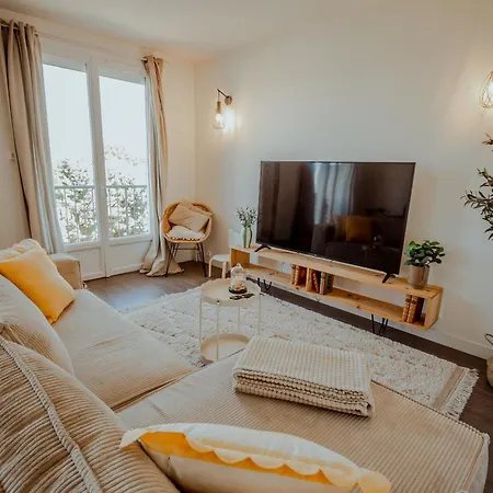Chez Laurie Lumineux - Balcons Netflix アパート
