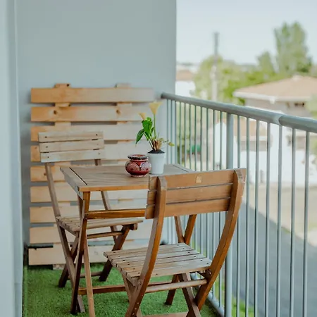 Chez Laurie Lumineux - Balcons Netflix Монтобан